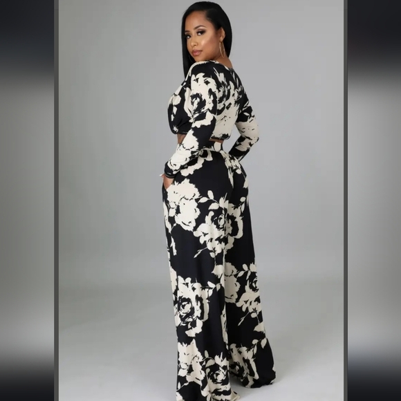 Black Roses Pants Set - Picture 4 of 5